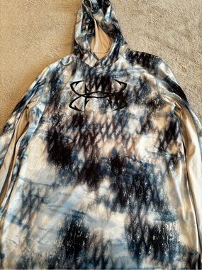 Under Armour Blue Black White Performance Pullover